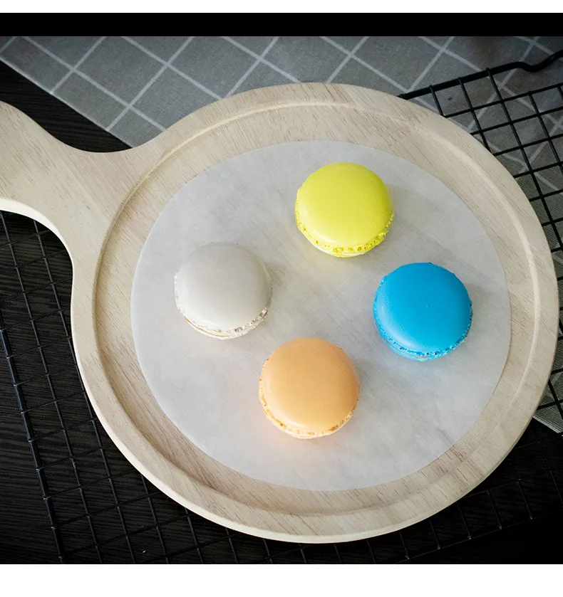 Round Silicone-Coated Parchment Paper